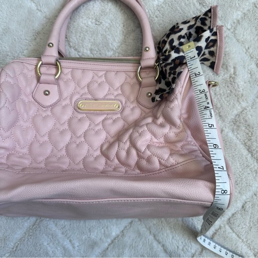 Betsey Johnson | Pink Quilted Heart Bowler Bag with Leopard Bow - Picture 13 of 15